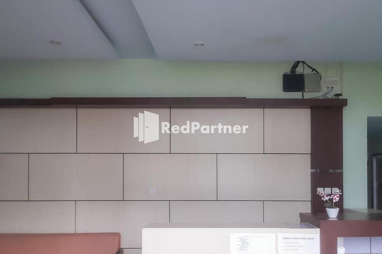 Guest House Anak Raja Pangkalan Bun Syariah Mitra Reddoorz エクステリア 写真